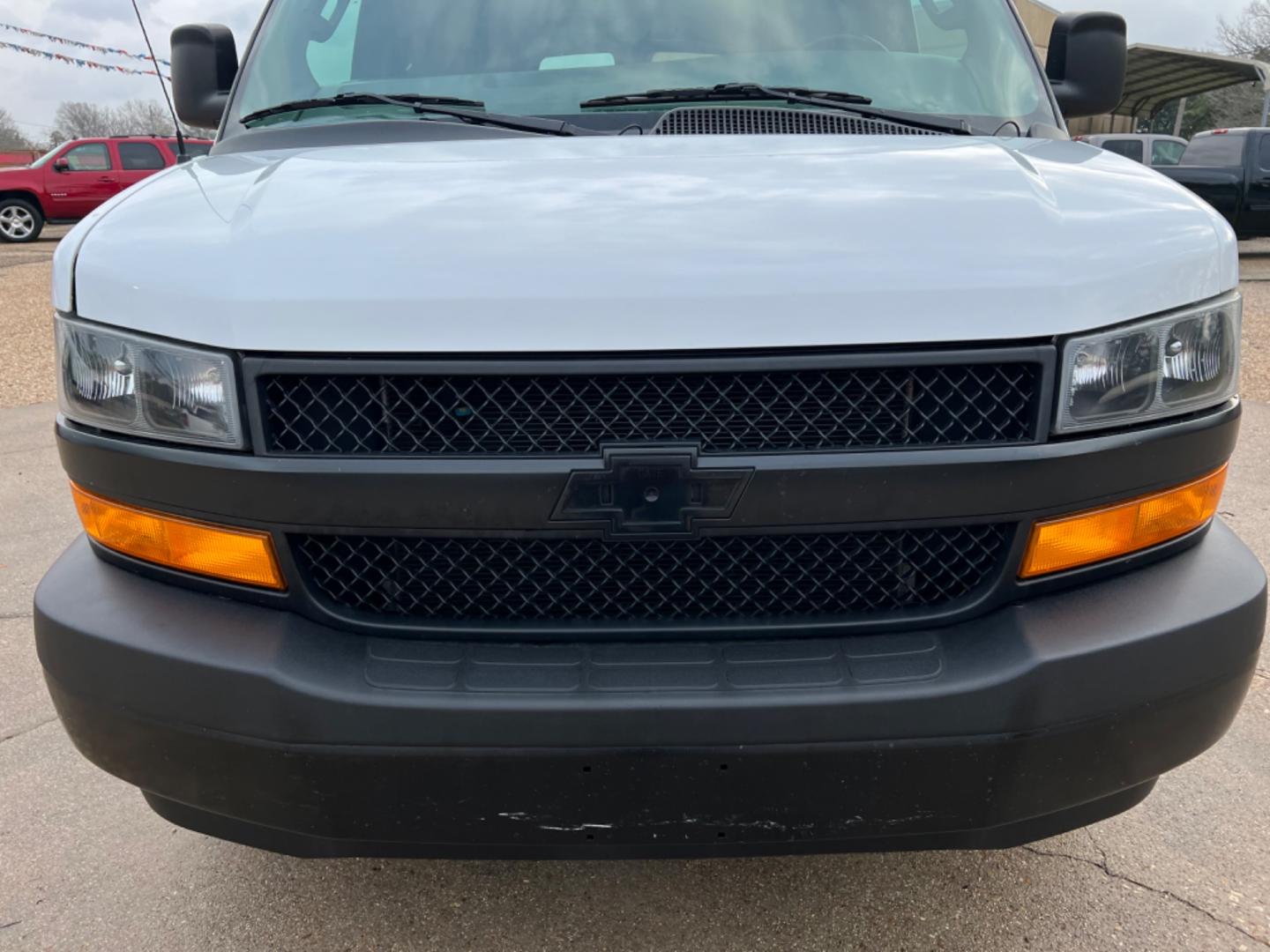 2021 White /Gray Chevrolet Express (1GCWGAFP0M1) with an 4.3L V6 engine, Automatic transmission, located at 4520 Airline Hwy, Baton Rouge, LA, 70805, (225) 357-1497, 30.509325, -91.145432 - 2021 Chevy Express 2500 Cargo Van 4.3 V6 152K Miles, Power Windows & Locks, Cold A/C & Heat, Dent In Rear Bumper(See Pic). NO IN HOUSE FINANCING. FOR INFO PLEASE CONTACT JEFF AT 225 357-1497 CHECK OUT OUR A+ RATING WITH THE BETTER BUSINESS BUREAU WE HAVE BEEN A FAMILY OWNED AND OPERATED BUSINESS AT - Photo#2